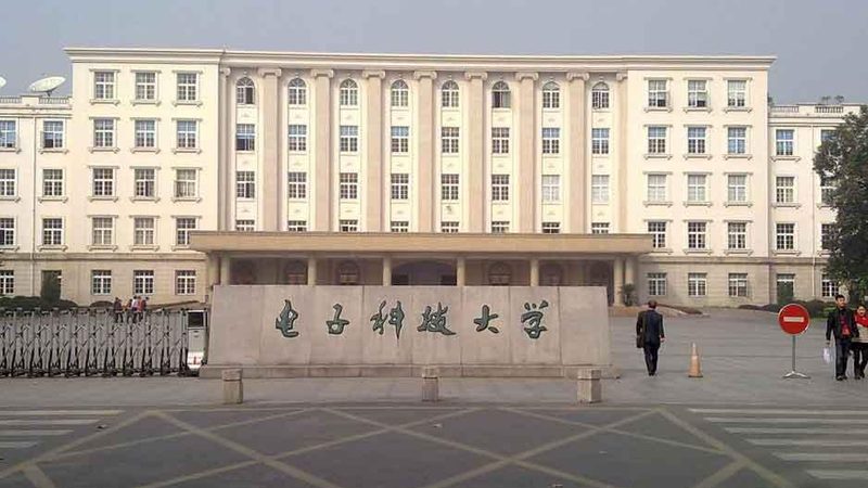 高精密电子代工厂家排名背后的考量因素**