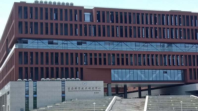 空调电容选型关键：如何把握参数与性能**