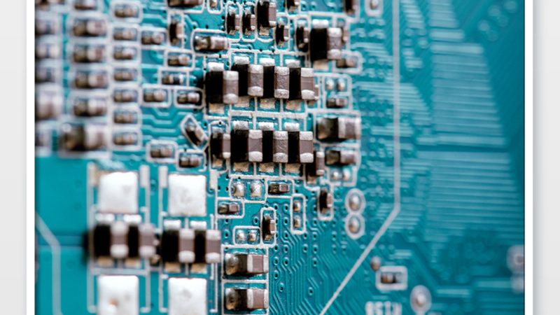 SMT工艺在电子加工中的关键作用与优势解析