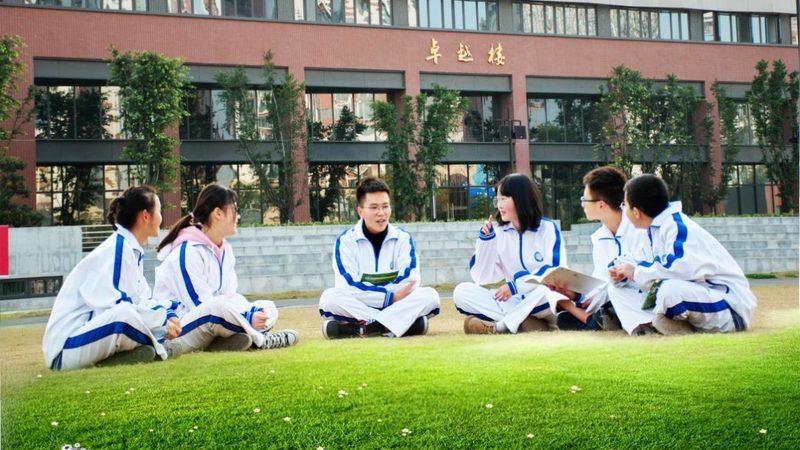 深圳线路板定做：揭秘定制化生产的关键要素